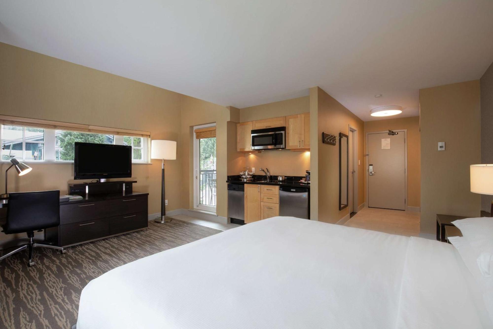 Hilton Whistler Resort & Spa Екстер'єр фото