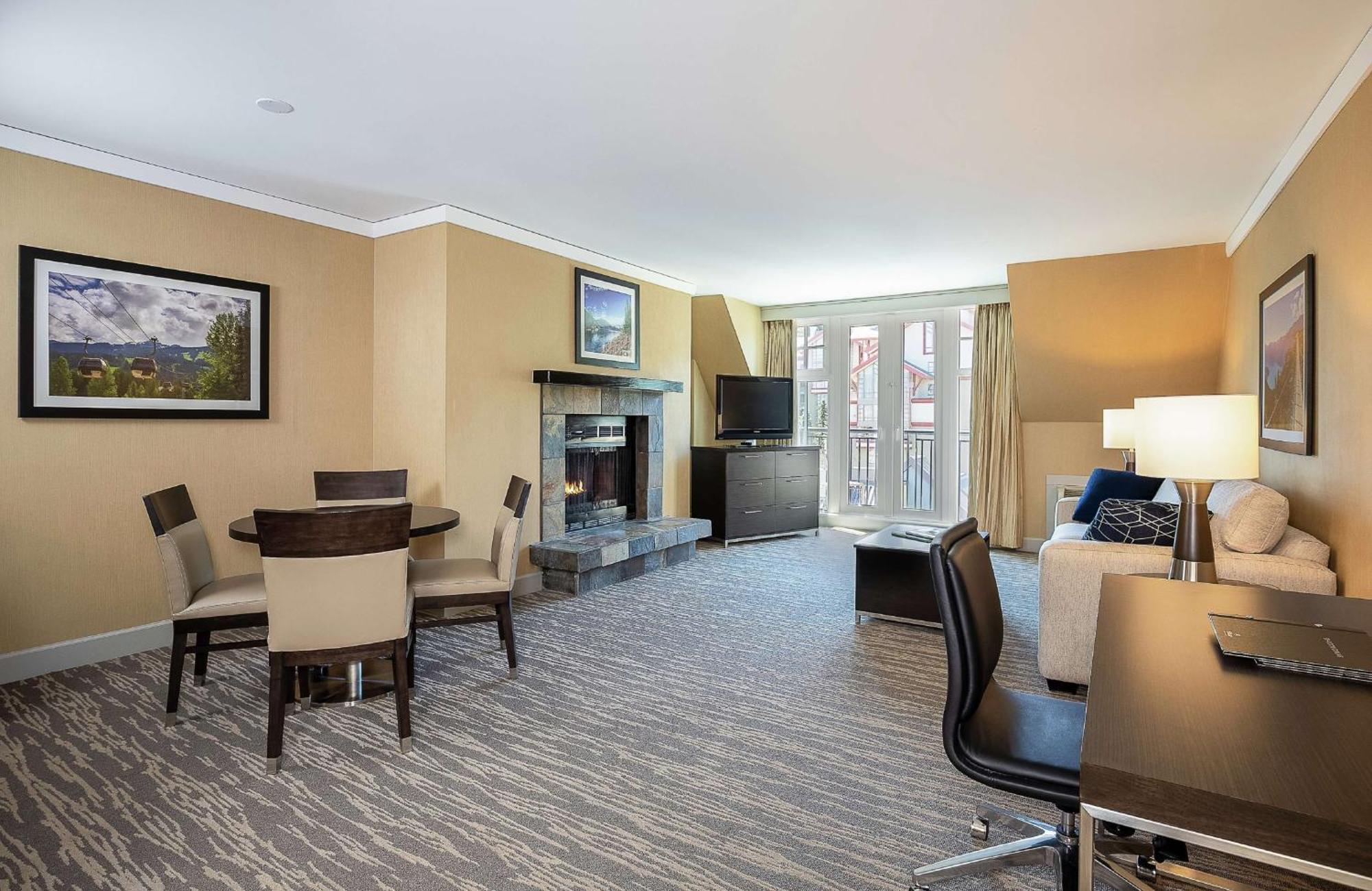 Hilton Whistler Resort & Spa Екстер'єр фото