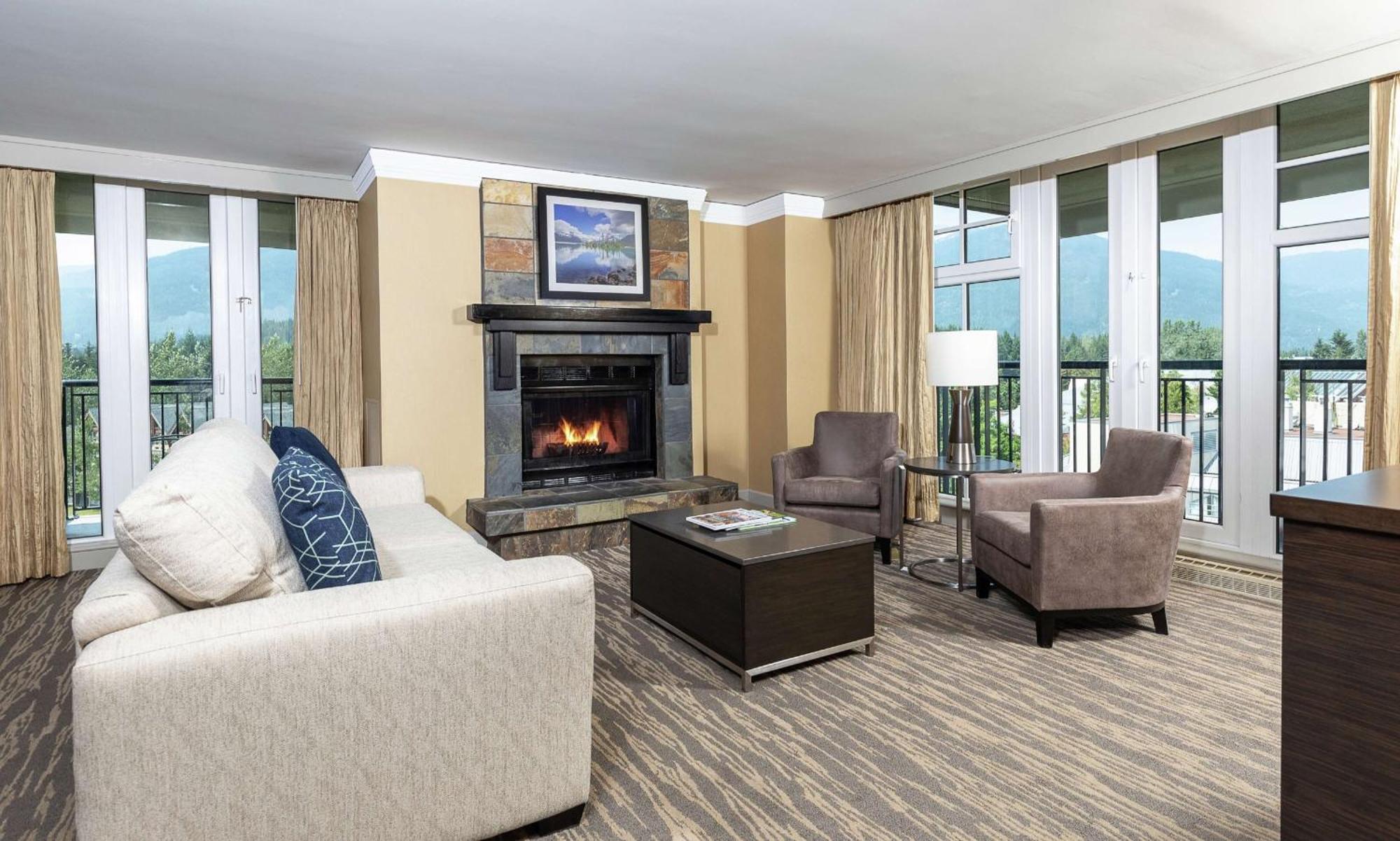Hilton Whistler Resort & Spa Екстер'єр фото