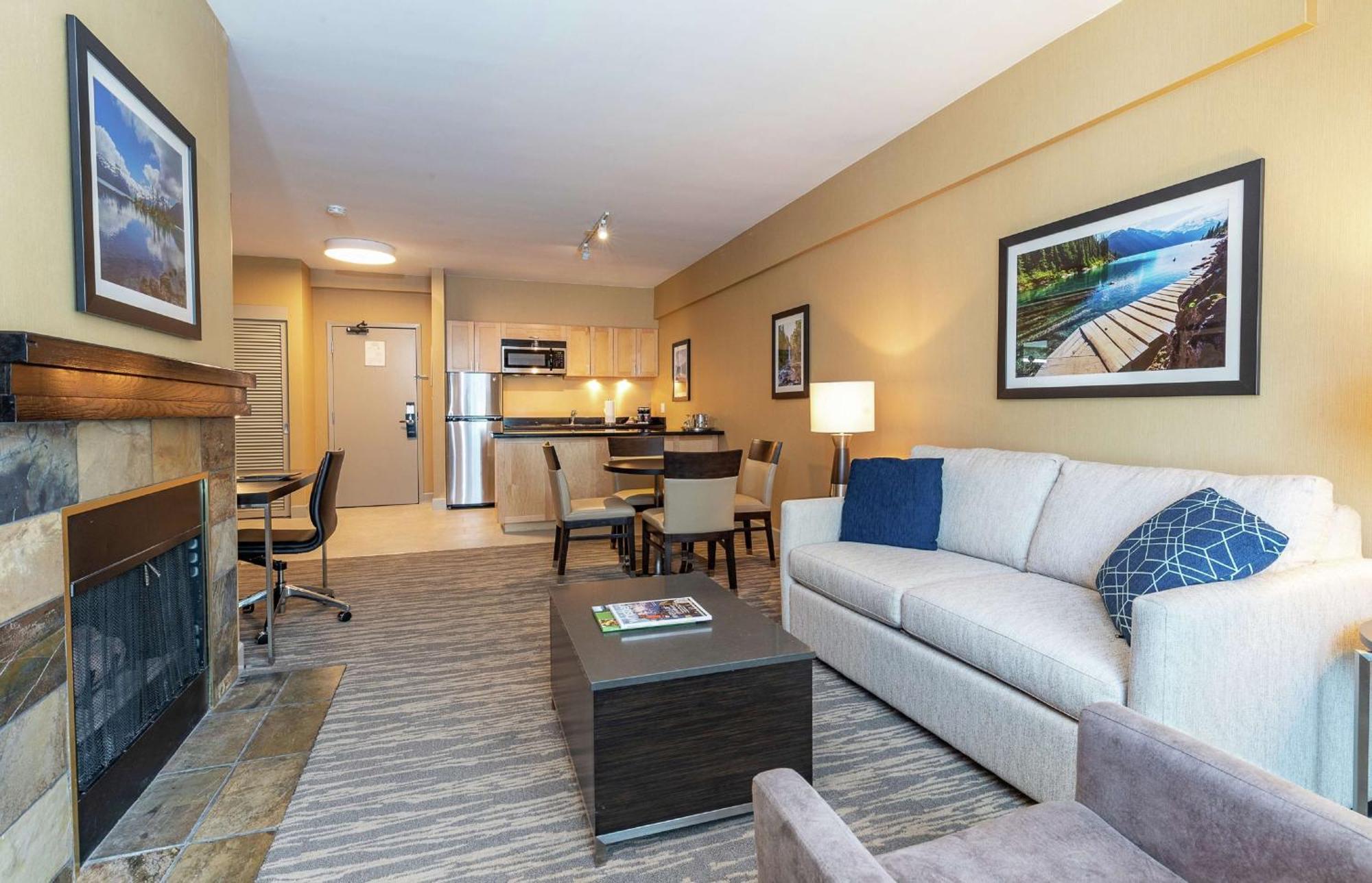 Hilton Whistler Resort & Spa Екстер'єр фото