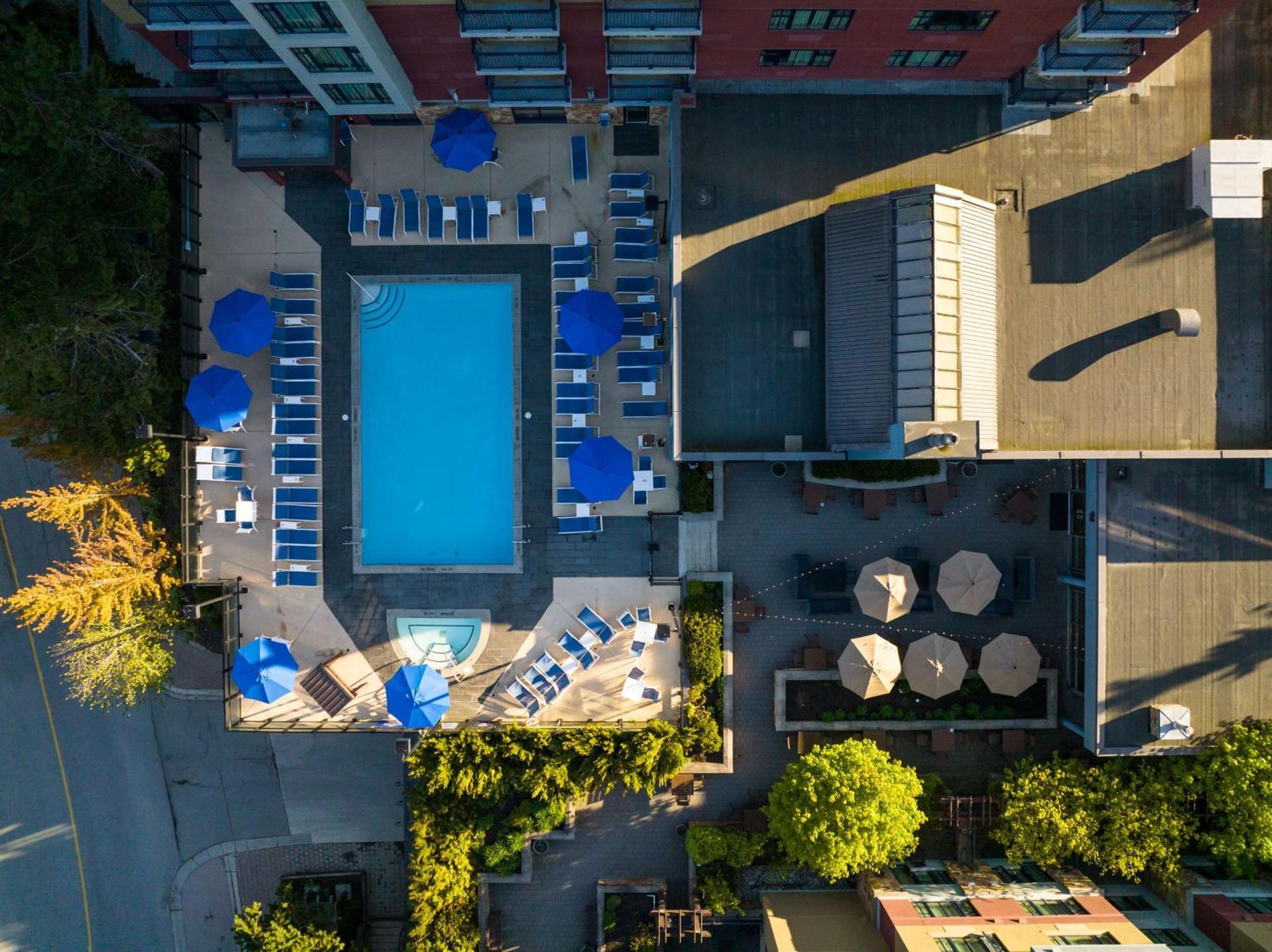 Hilton Whistler Resort & Spa Екстер'єр фото