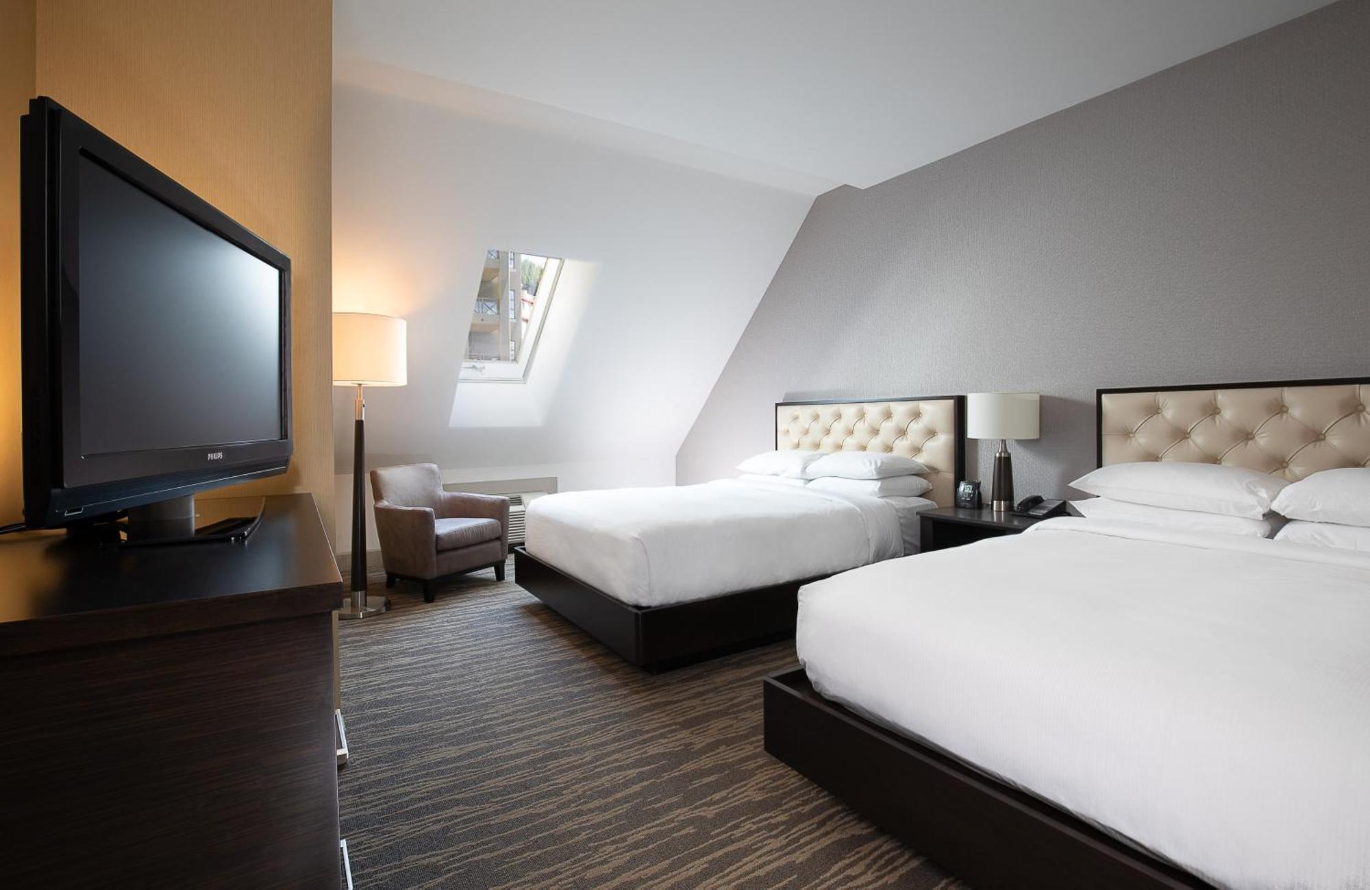 Hilton Whistler Resort & Spa Екстер'єр фото